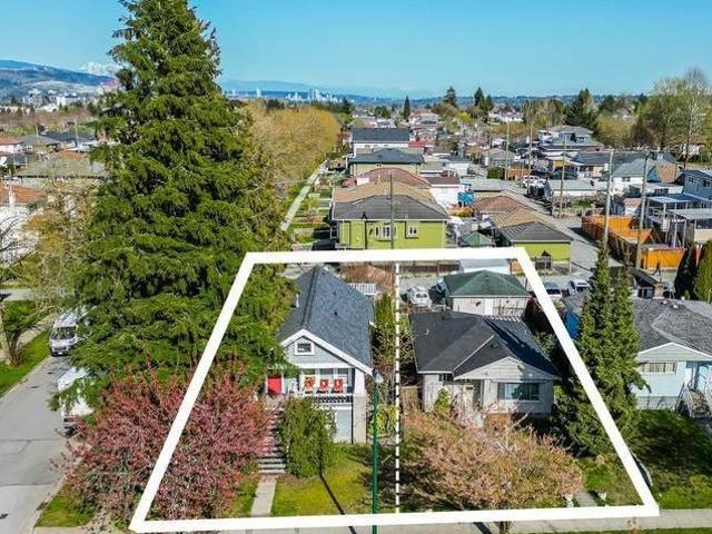 House for sale in Ottawa, Ontario