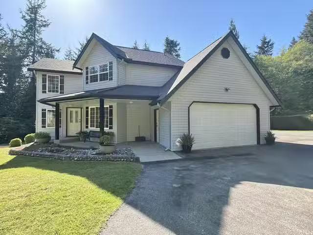 House for sale in Roberts Creek, British Columbia