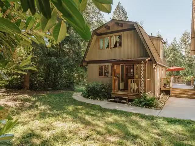 House for sale in Roberts Creek, British Columbia