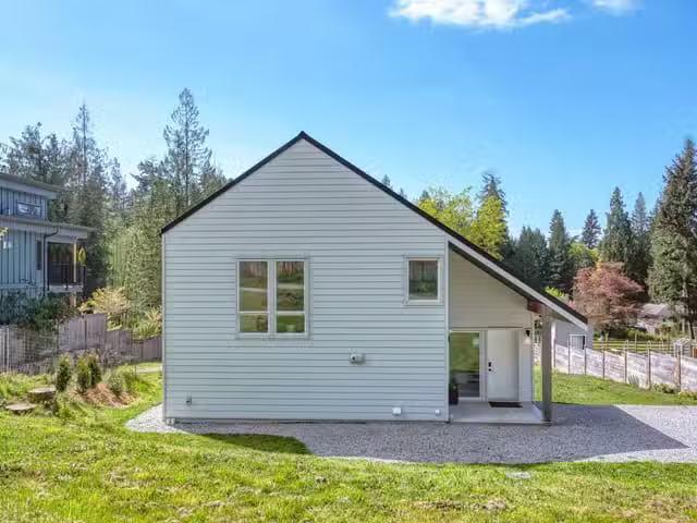 House for sale in Roberts Creek, British Columbia
