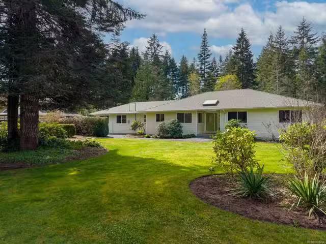 House for sale in Denman Island, British Columbia