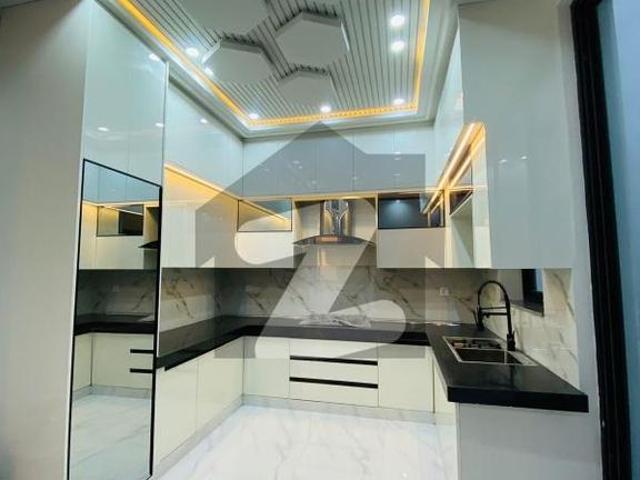 House for sale in Faisalabad, Islamabad Capital Territory