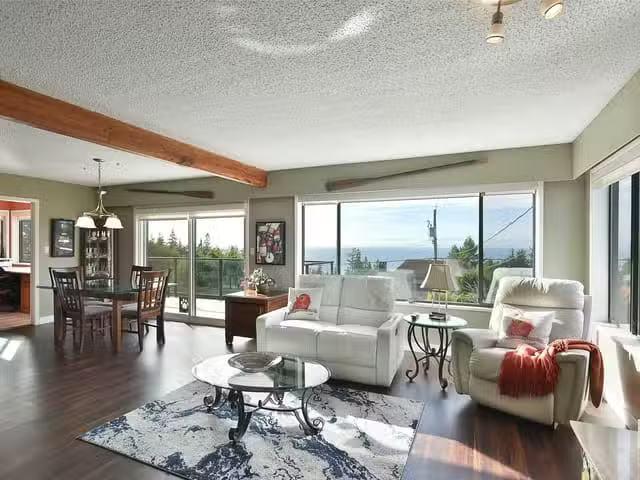 House for sale in Sechelt, British Columbia
