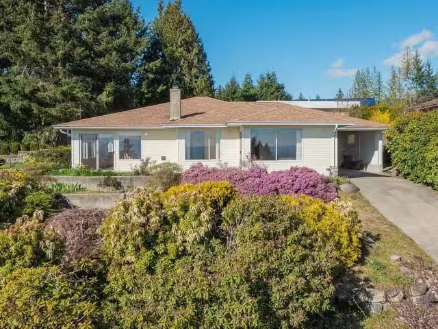 House for sale in Sechelt, British Columbia