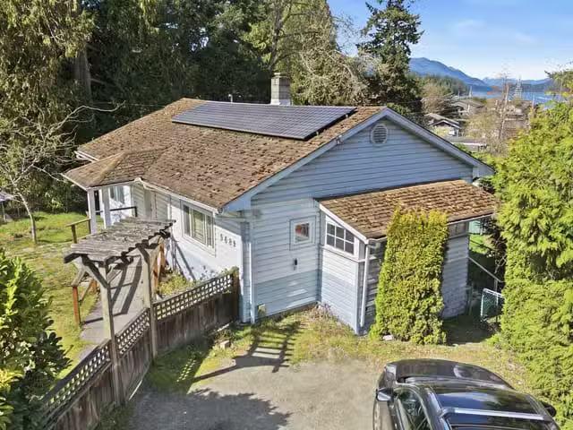 House for sale in Sechelt, British Columbia