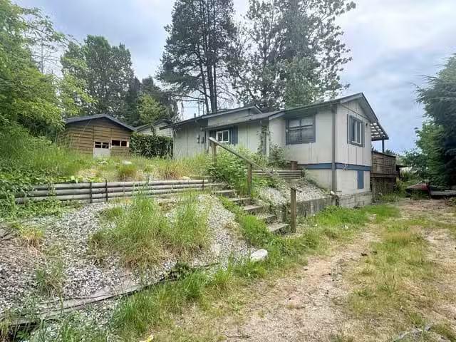 House for sale in Sechelt, British Columbia