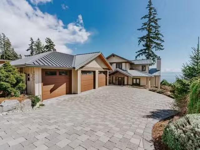 House for sale in Sechelt, British Columbia