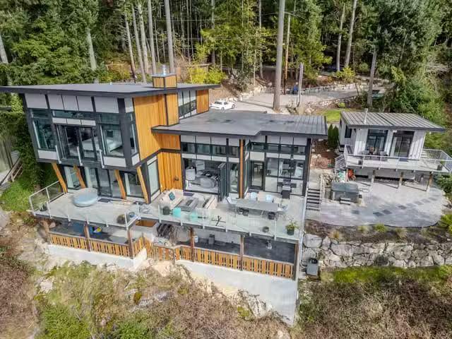 House for sale in Sechelt, British Columbia