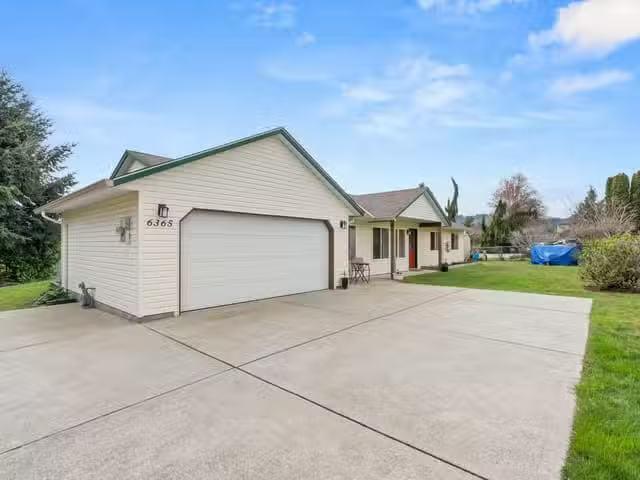 House for sale in Sechelt, British Columbia