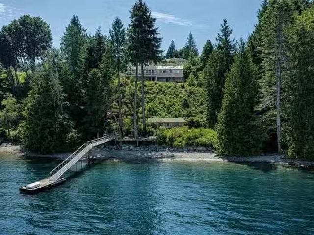 House for sale in Sechelt, British Columbia
