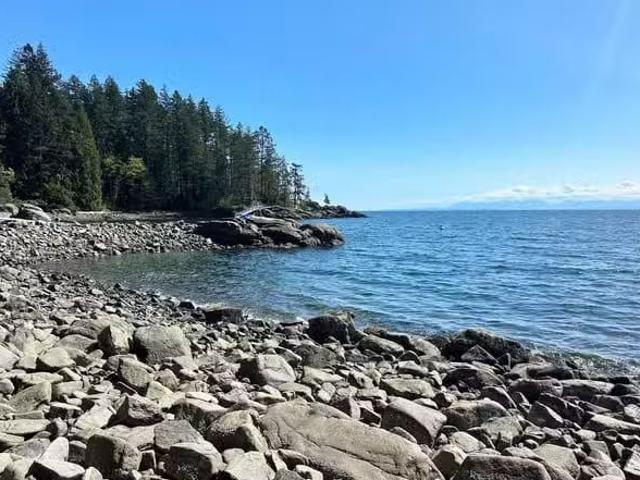 House for sale in Sechelt, British Columbia