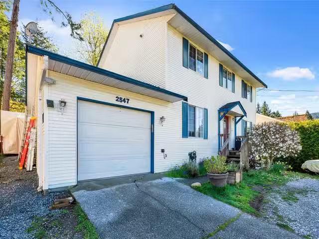 House for sale in Shawnigan Lake, British Columbia