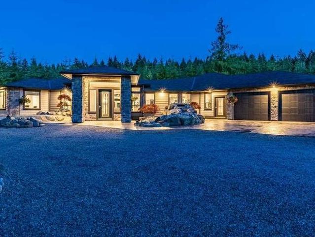 House for sale in Duncan, British Columbia