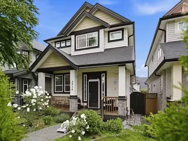 House for sale in Surrey, British Columbia