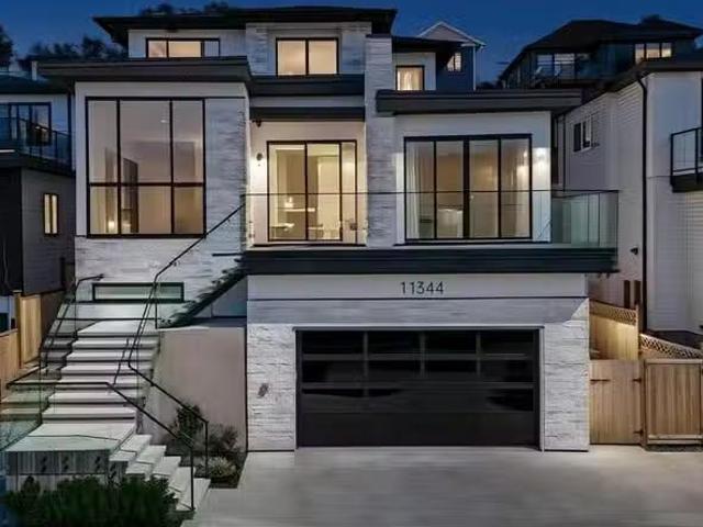 House for sale in Surrey, British Columbia