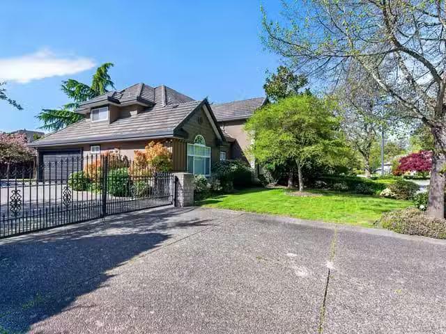 House for sale in Surrey, British Columbia