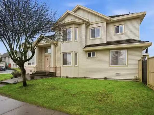 House for sale in Surrey, British Columbia