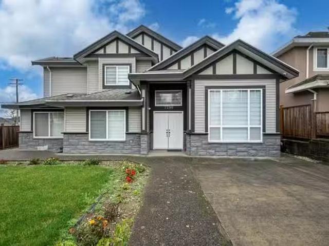 House for sale in Surrey, British Columbia