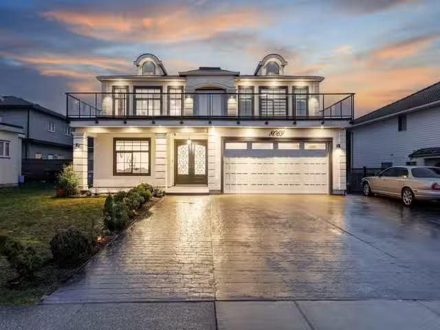 House for sale in Surrey, British Columbia