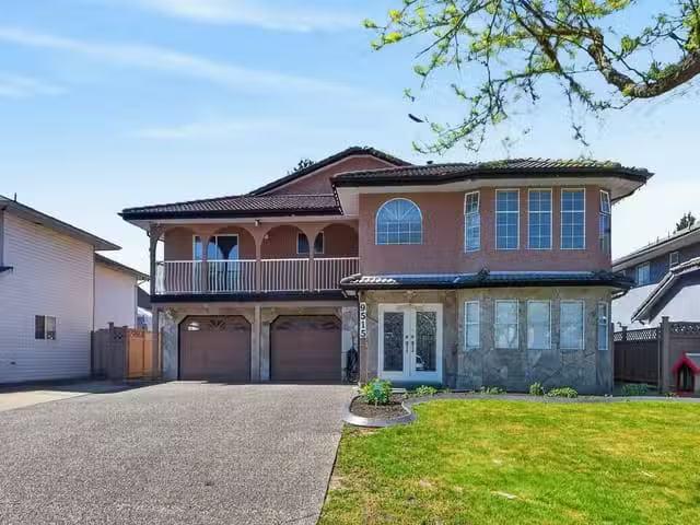 House for sale in Surrey, British Columbia
