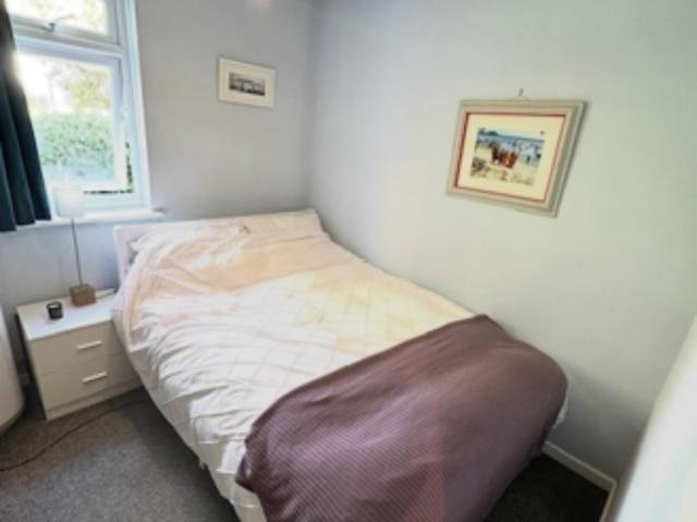 Apartment for sale in Midway, Kent