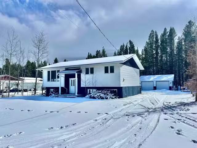 House for sale in Valemount, British Columbia