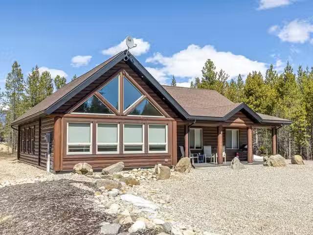 House for sale in Valemount, British Columbia