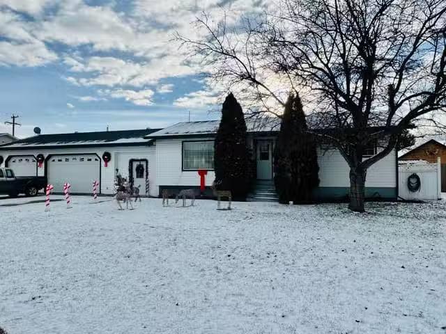 House for sale in Valemount, Regional District of Fraser-Fort George