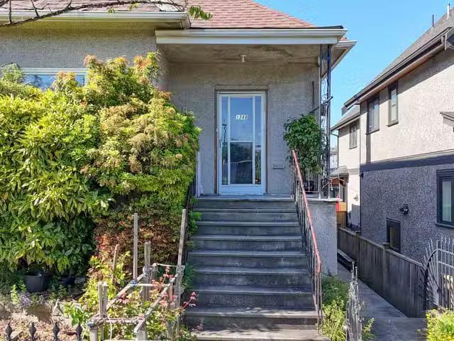 House for sale in Vancouver, British Columbia