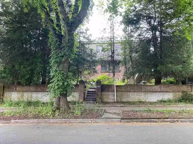 House for sale in Vancouver, British Columbia