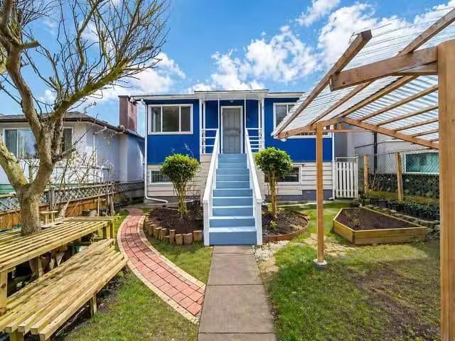 House for sale in Vancouver, British Columbia