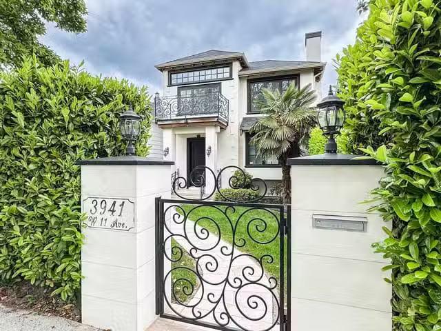 House for sale in Vancouver, British Columbia