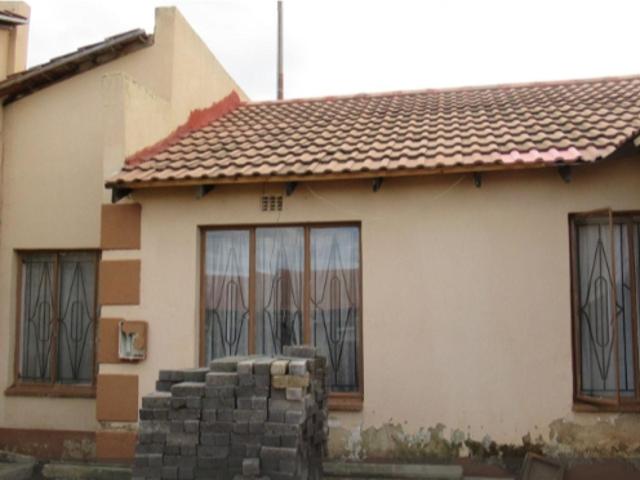 House for sale in Vosloorus