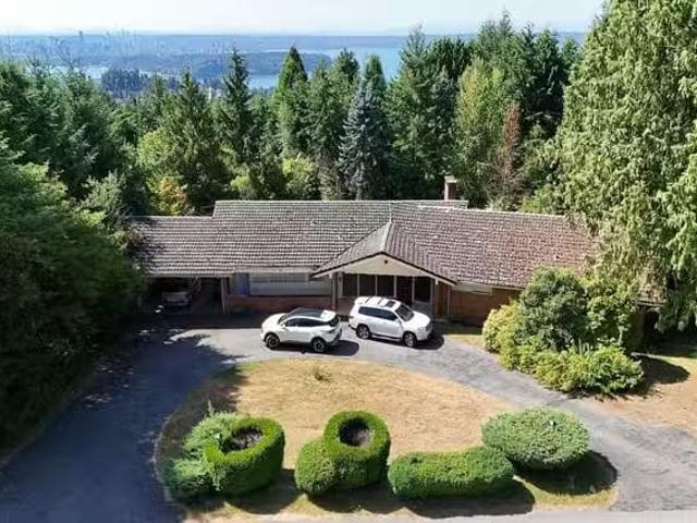 House for sale in West Vancouver, British Columbia