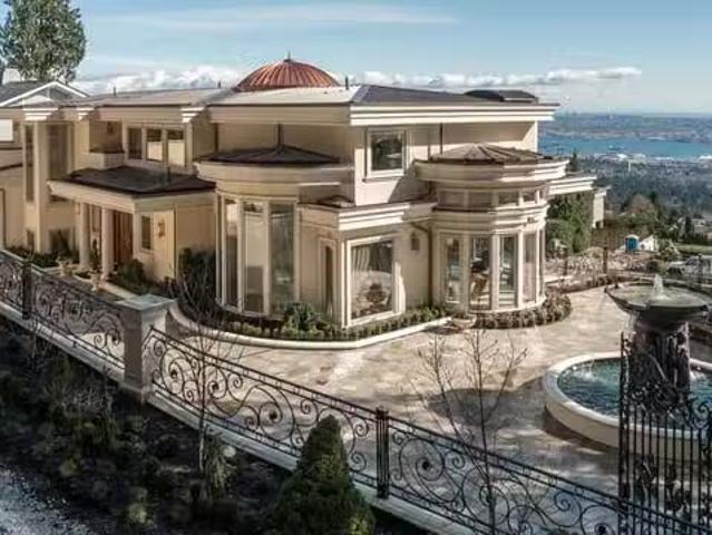 House for sale in West Vancouver, British Columbia