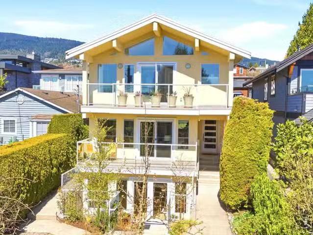 House for sale in West Vancouver, British Columbia