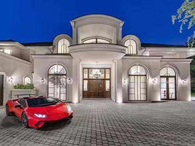 House for sale in West Vancouver, British Columbia