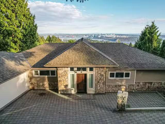 House for sale in West Vancouver, British Columbia