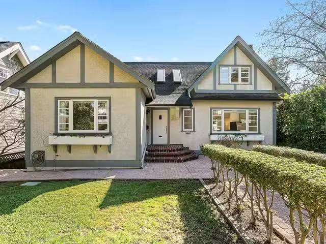 House for sale in West Vancouver, British Columbia