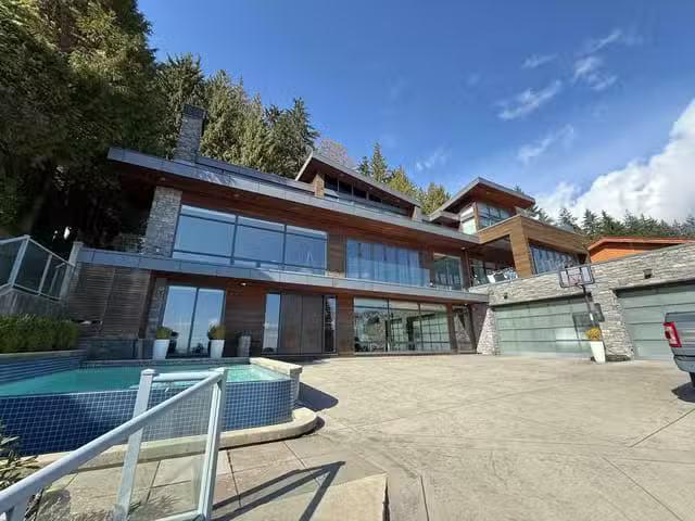 House for sale in West Vancouver, British Columbia