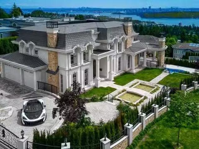 House for sale in West Vancouver, British Columbia