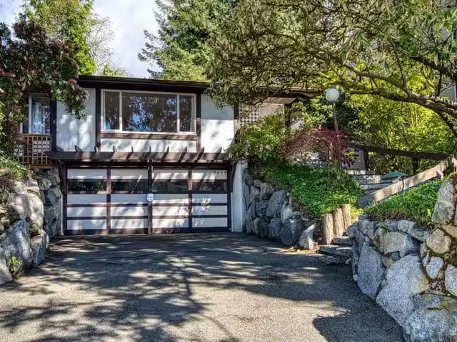 House for sale in West Vancouver, British Columbia