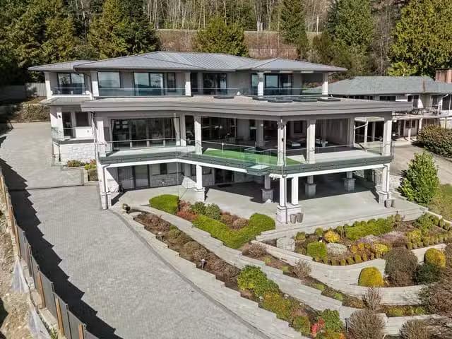 House for sale in West Vancouver, British Columbia