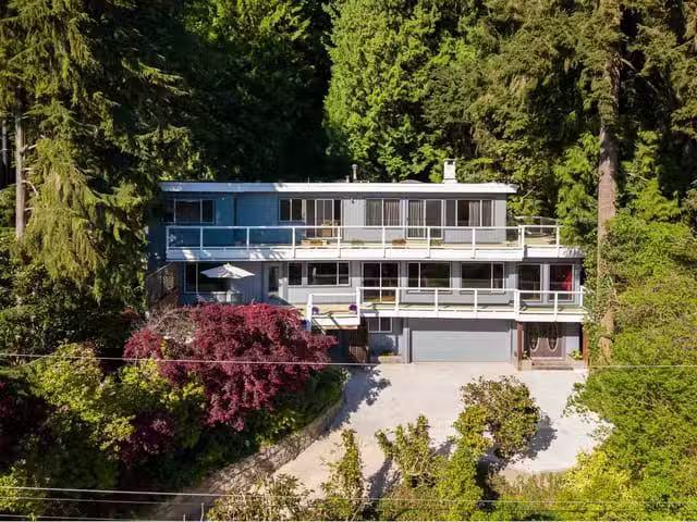 House for sale in West Vancouver, British Columbia