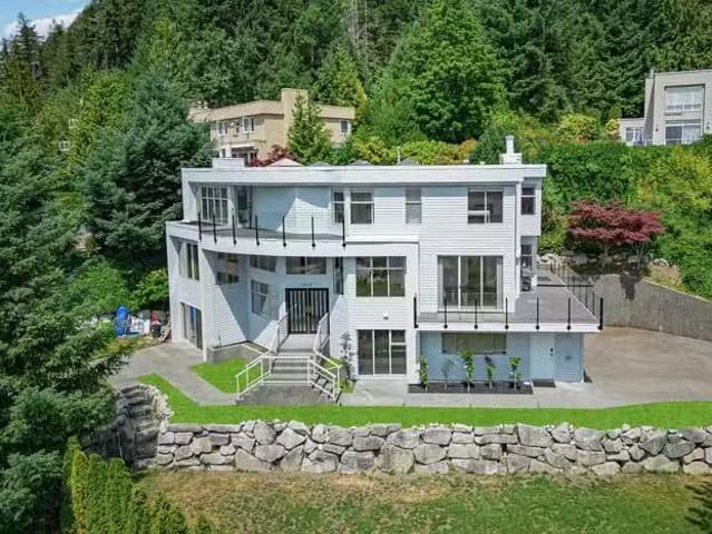 House for sale in West Vancouver, British Columbia