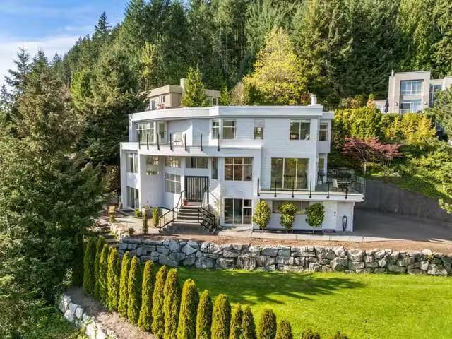 House for sale in West Vancouver, British Columbia