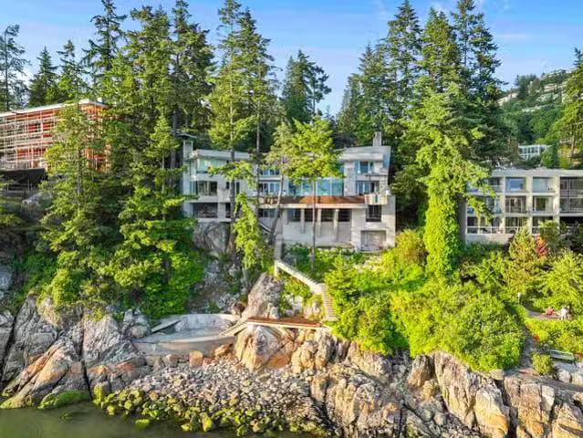 House for sale in West Vancouver, British Columbia