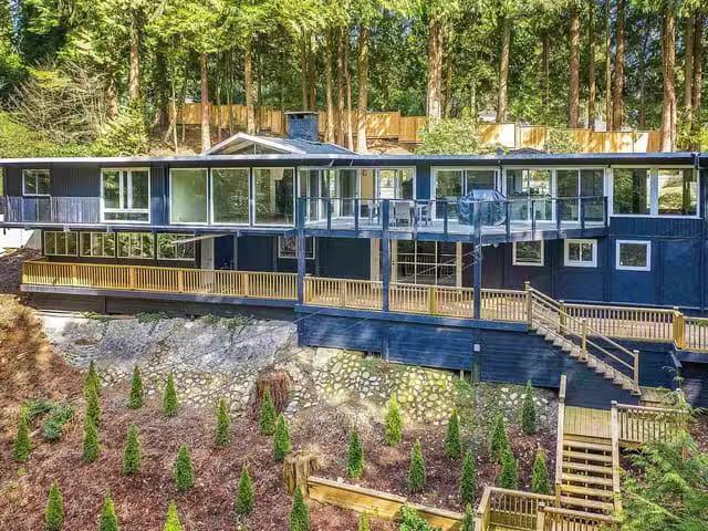 House for sale in West Vancouver, British Columbia