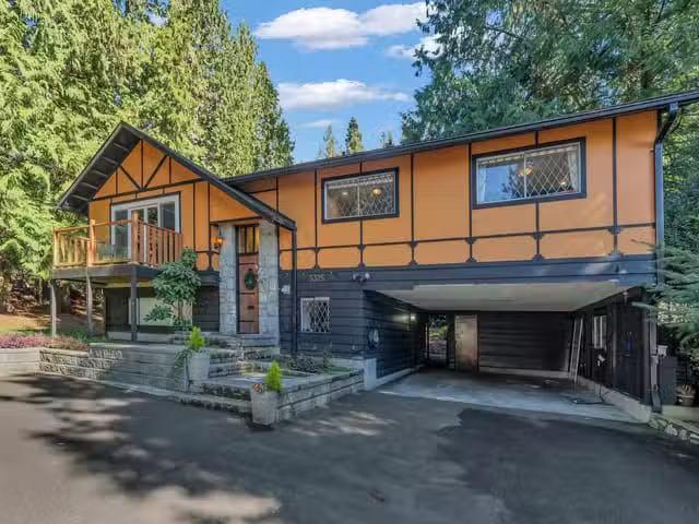 House for sale in West Vancouver, British Columbia