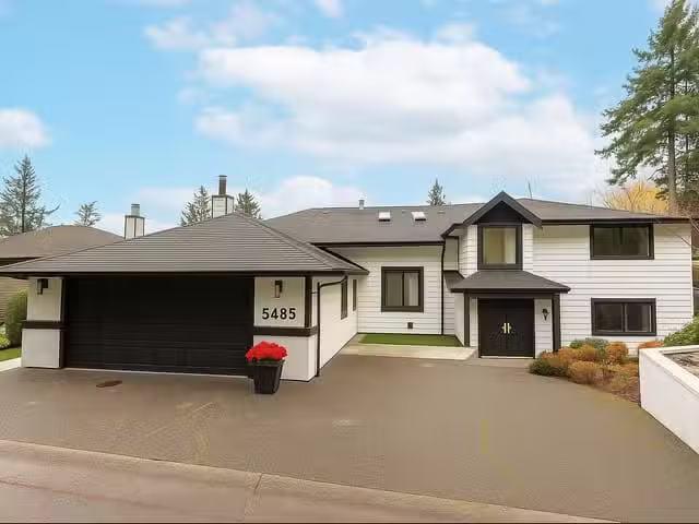 House for sale in West Vancouver, British Columbia